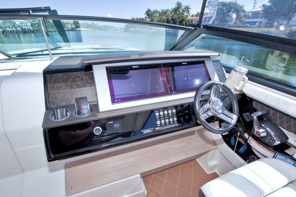 Kelly s Buoys 40ft Sea Ray Yacht For Sale