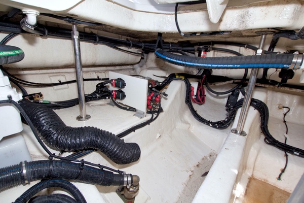 Kelly s Buoys 40ft Sea Ray Yacht For Sale