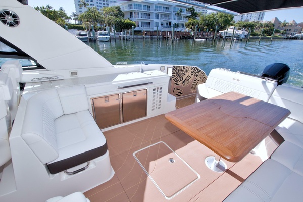 Kelly s Buoys 40ft Sea Ray Yacht For Sale