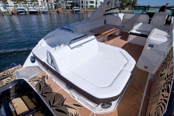 Kelly s Buoys 40ft Sea Ray Yacht For Sale