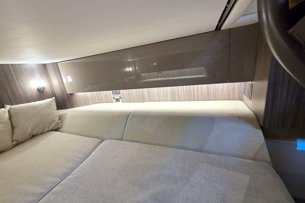 Kelly s Buoys 40ft Sea Ray Yacht For Sale