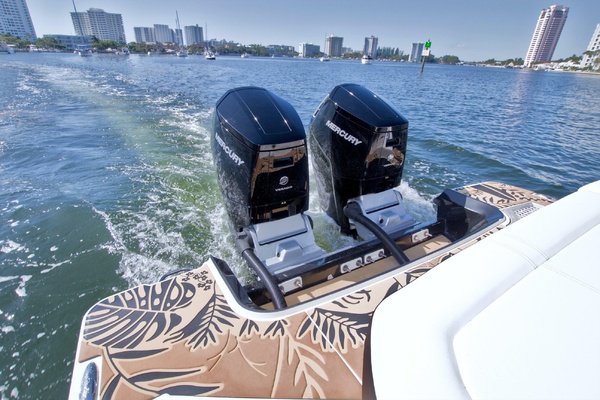 Kelly s Buoys 40ft Sea Ray Yacht For Sale