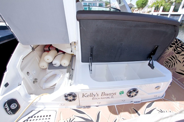 Kelly s Buoys 40ft Sea Ray Yacht For Sale