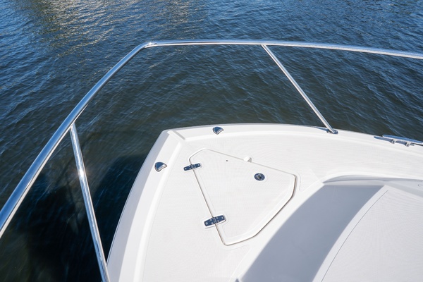 Offshore Asset 34ft Pursuit Yacht For Sale