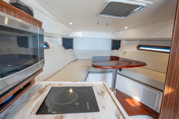 Offshore Asset 34ft Pursuit Yacht For Sale