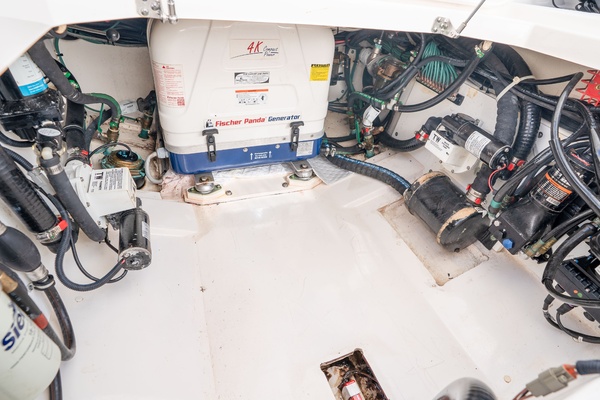 Offshore Asset 34ft Pursuit Yacht For Sale