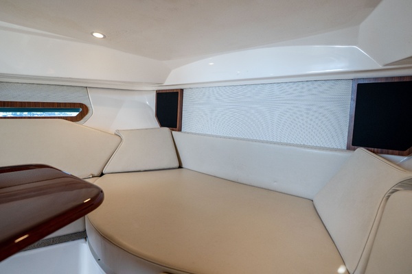 Offshore Asset 34ft Pursuit Yacht For Sale