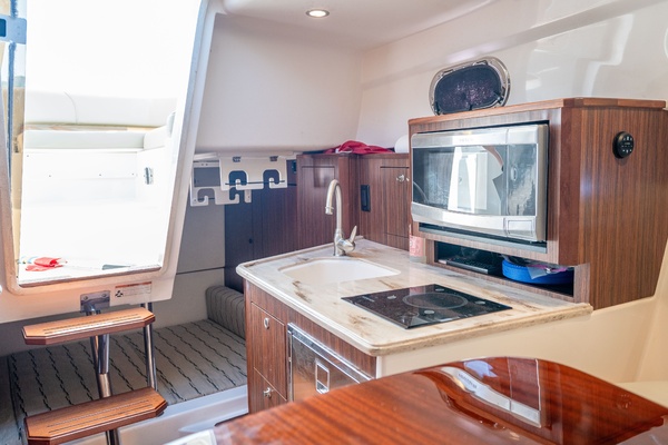 Offshore Asset 34ft Pursuit Yacht For Sale