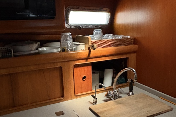 SIS 36ft Little Harbor Yacht For Sale