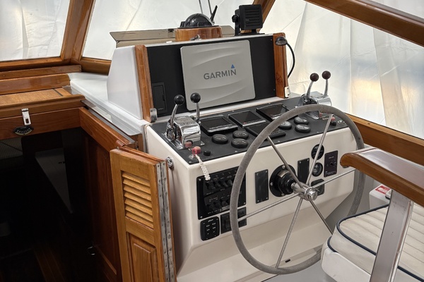 SIS 36ft Little Harbor Yacht For Sale