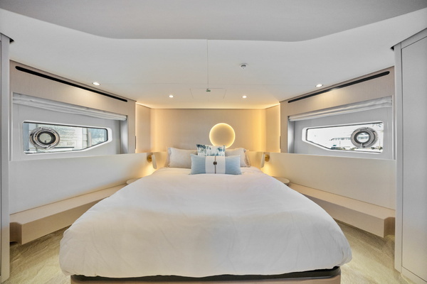 2025 Azimut 68