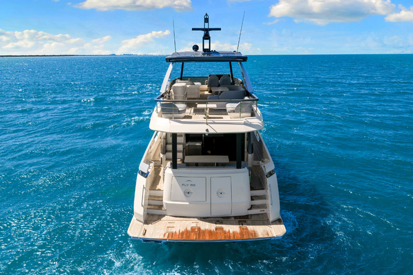 68ft Azimut Yacht For Sale