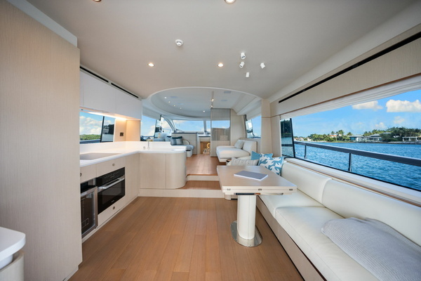 2025 Azimut 68