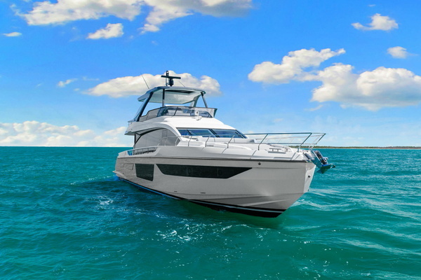 2025 Azimut 68
