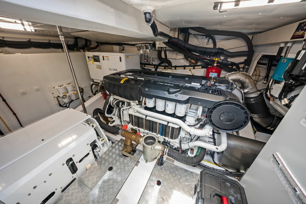 2025 Azimut 68