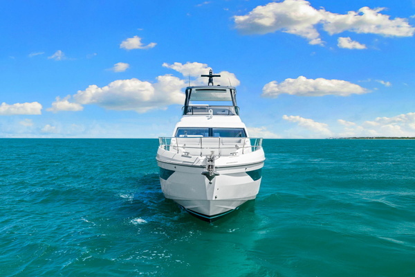 2025 Azimut 68