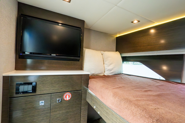50ft Cruisers Yachts Yacht For Sale