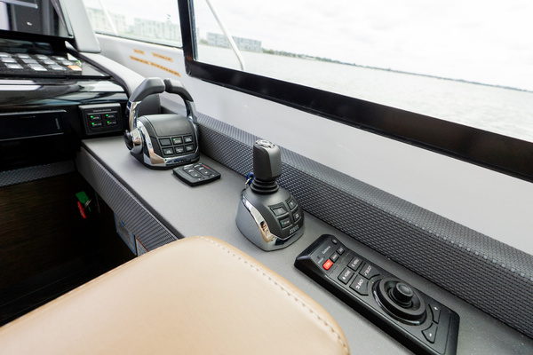 50ft Cruisers Yachts Yacht For Sale