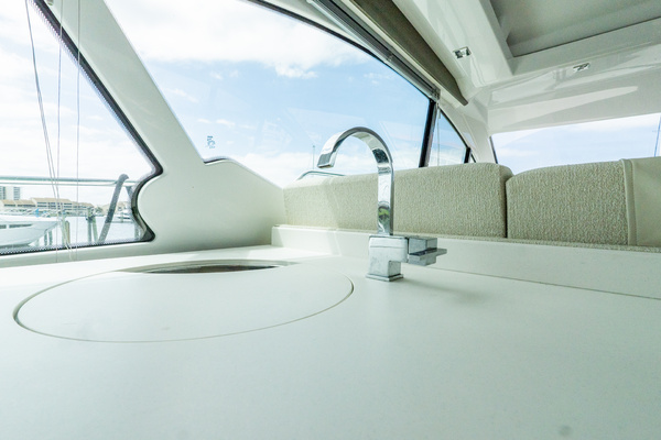 50ft Cruisers Yachts Yacht For Sale
