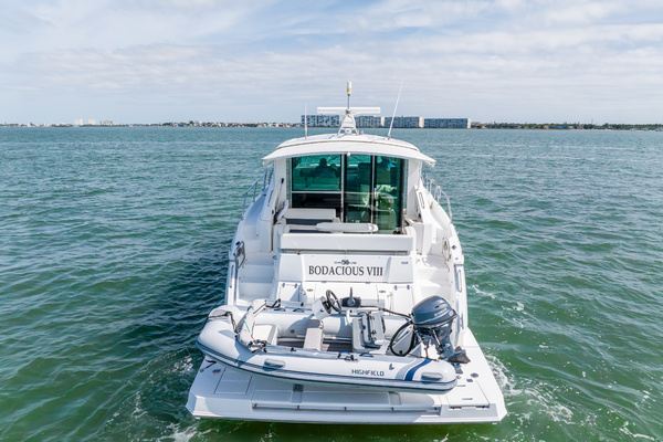 50ft Cruisers Yachts Yacht For Sale