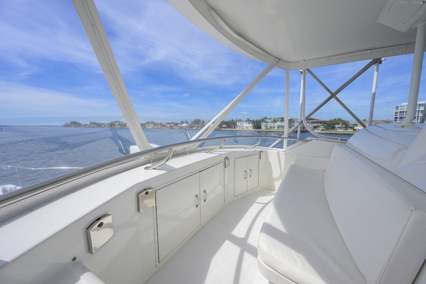 Hatteras 46 - Headwinds