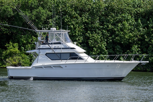 Hatteras 46 - Headwinds