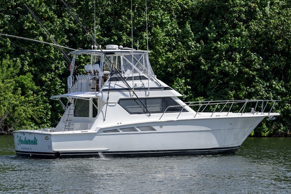 Hatteras 46 - Headwinds