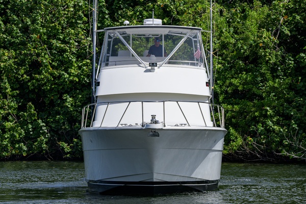 Hatteras 46 - Headwinds