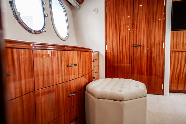 Breakaway 80ft Hatteras Yacht For Sale