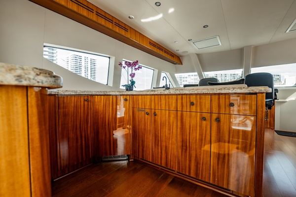 Breakaway 80ft Hatteras Yacht For Sale