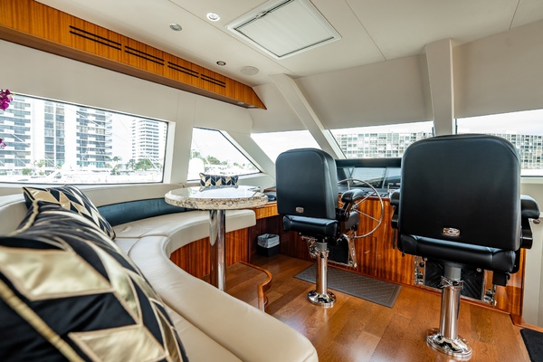 Breakaway 80ft Hatteras Yacht For Sale