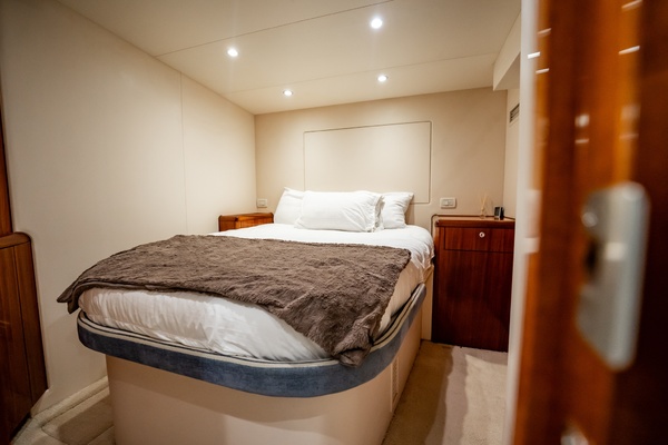 Breakaway 80ft Hatteras Yacht For Sale