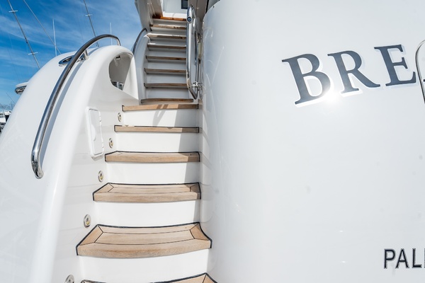 Breakaway 80ft Hatteras Yacht For Sale