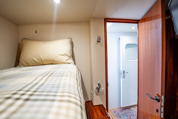 Breakaway 80ft Hatteras Yacht For Sale
