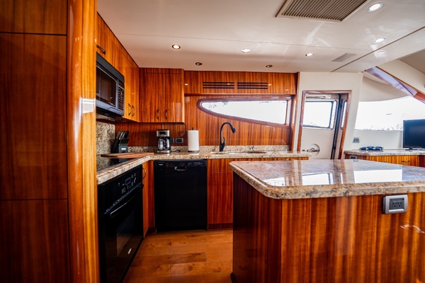 Breakaway 80ft Hatteras Yacht For Sale