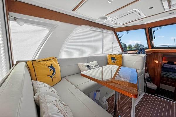 DEW TIME 39ft Back Cove Yacht For Sale