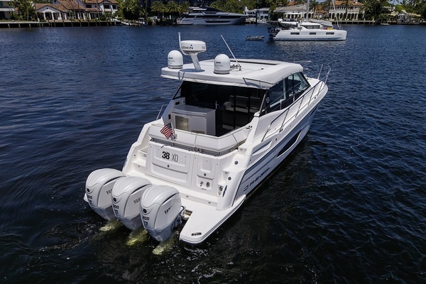 2025 Regal 38