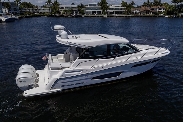 2025 Regal 38