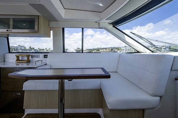 DON T TELL THE KIDS 38ft Regal Yacht For Sale