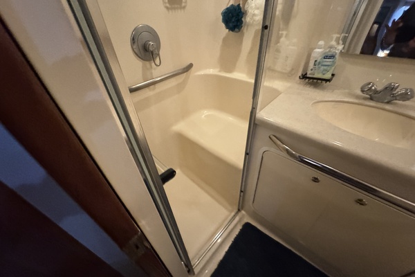 NFA 38ft Sea Ray Yacht For Sale