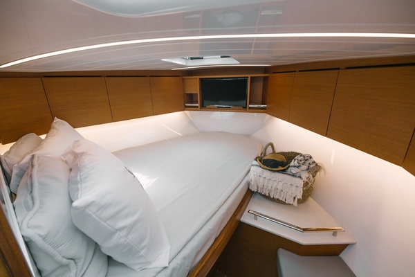 35ft Bertram Yacht For Sale