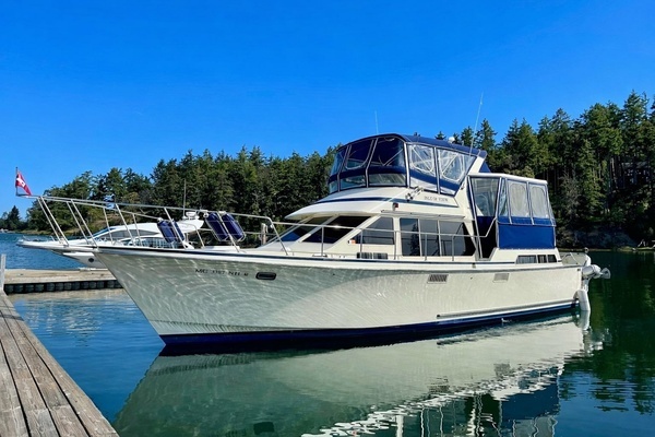44' Tollycraft Corporation