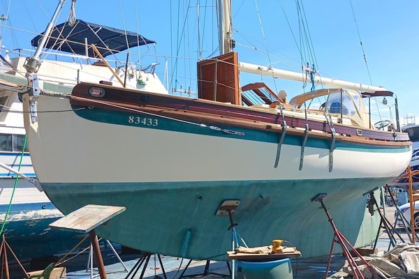 Stravaigin  28ft Bristol Channel Cutter Yacht For Sale