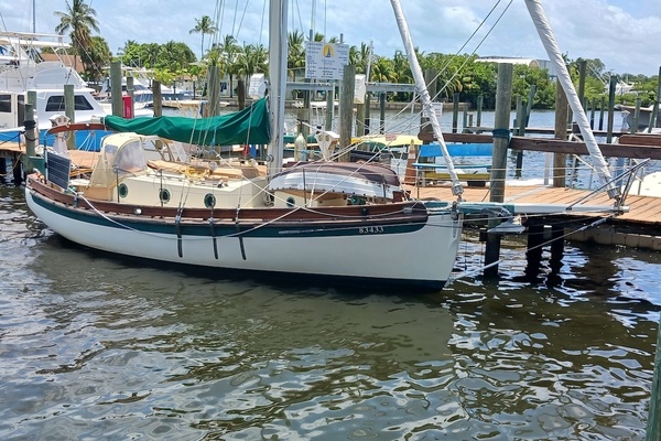 Stravaigin  28ft Bristol Channel Cutter Yacht For Sale