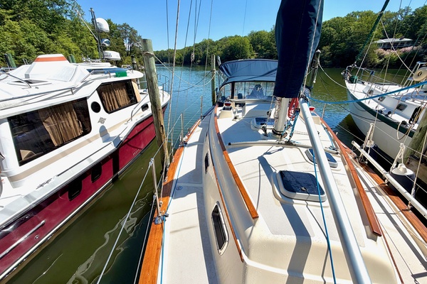 Bright Star 29ft Island Packet Yacht For Sale
