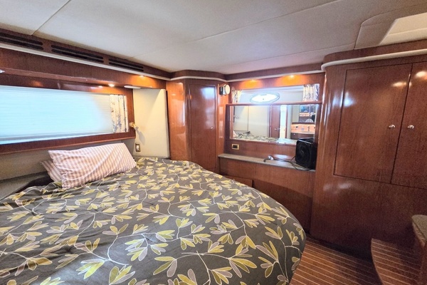 Excitable Buoy 50ft Sea Ray Yacht For Sale
