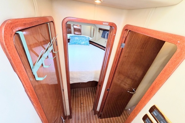 Excitable Buoy 50ft Sea Ray Yacht For Sale