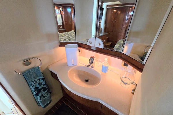 Excitable Buoy 48ft Sea Ray Yacht For Sale