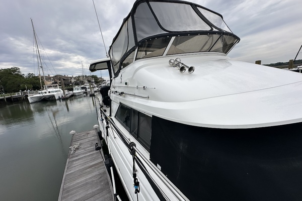 Seahorse III 39ft Cruisers Yachts Yacht For Sale