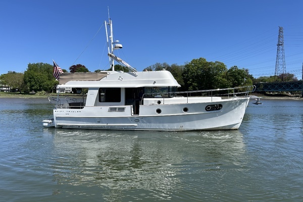 44-ft-Beneteau-2018-44 Swift Trawler- Greenwich Connecticut United States  yacht for sale